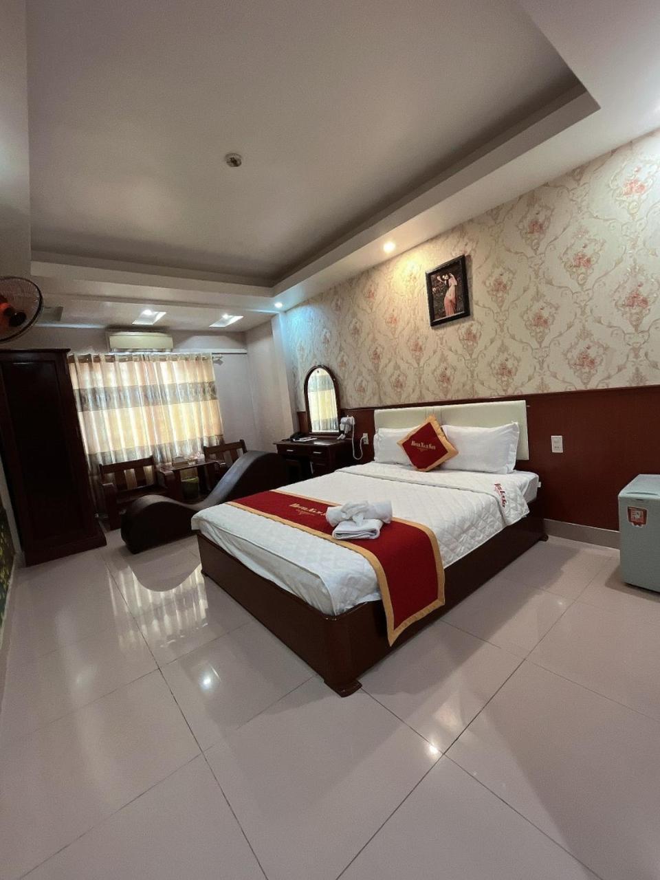 Khach San Nam Son Hotel Dong Khe Exterior photo