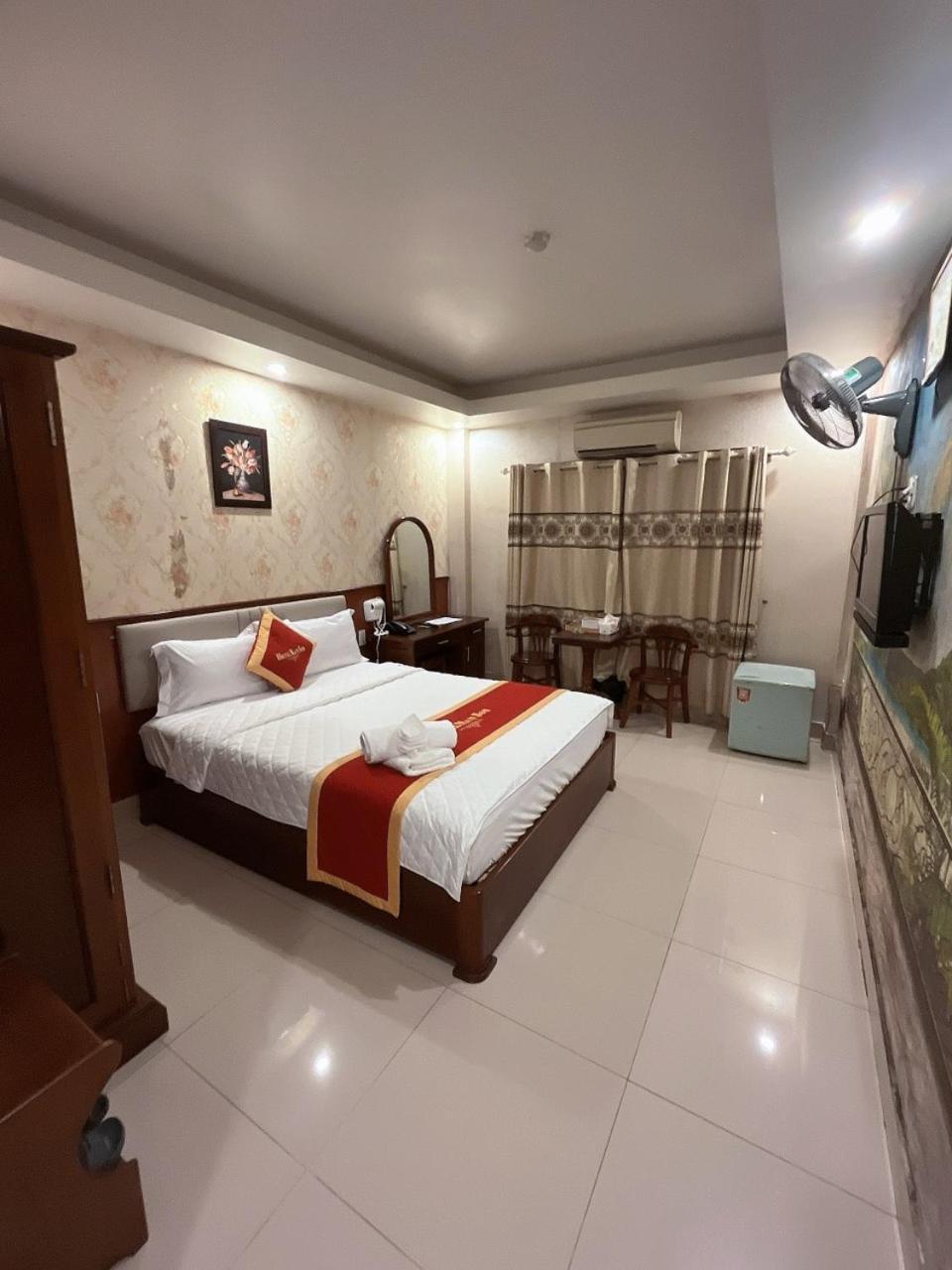 Khach San Nam Son Hotel Dong Khe Exterior photo